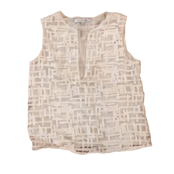 ALEXIS white on white lace  basket weave pattern V neck crop top lined SP - Picture 15 of 15